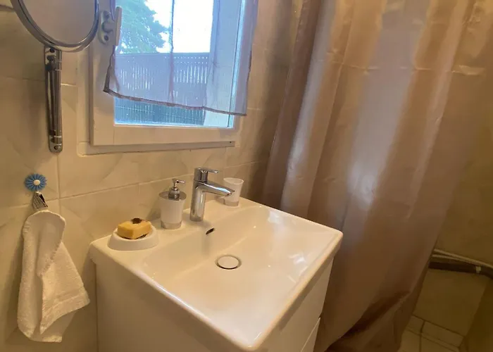 La Dependance Maisse